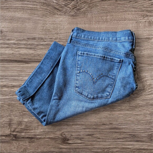 Levi’s Shorts Women 515 Bermuda Denim Jean Stretch High Rise Cuffed Sz 14 - Picture 3 of 10